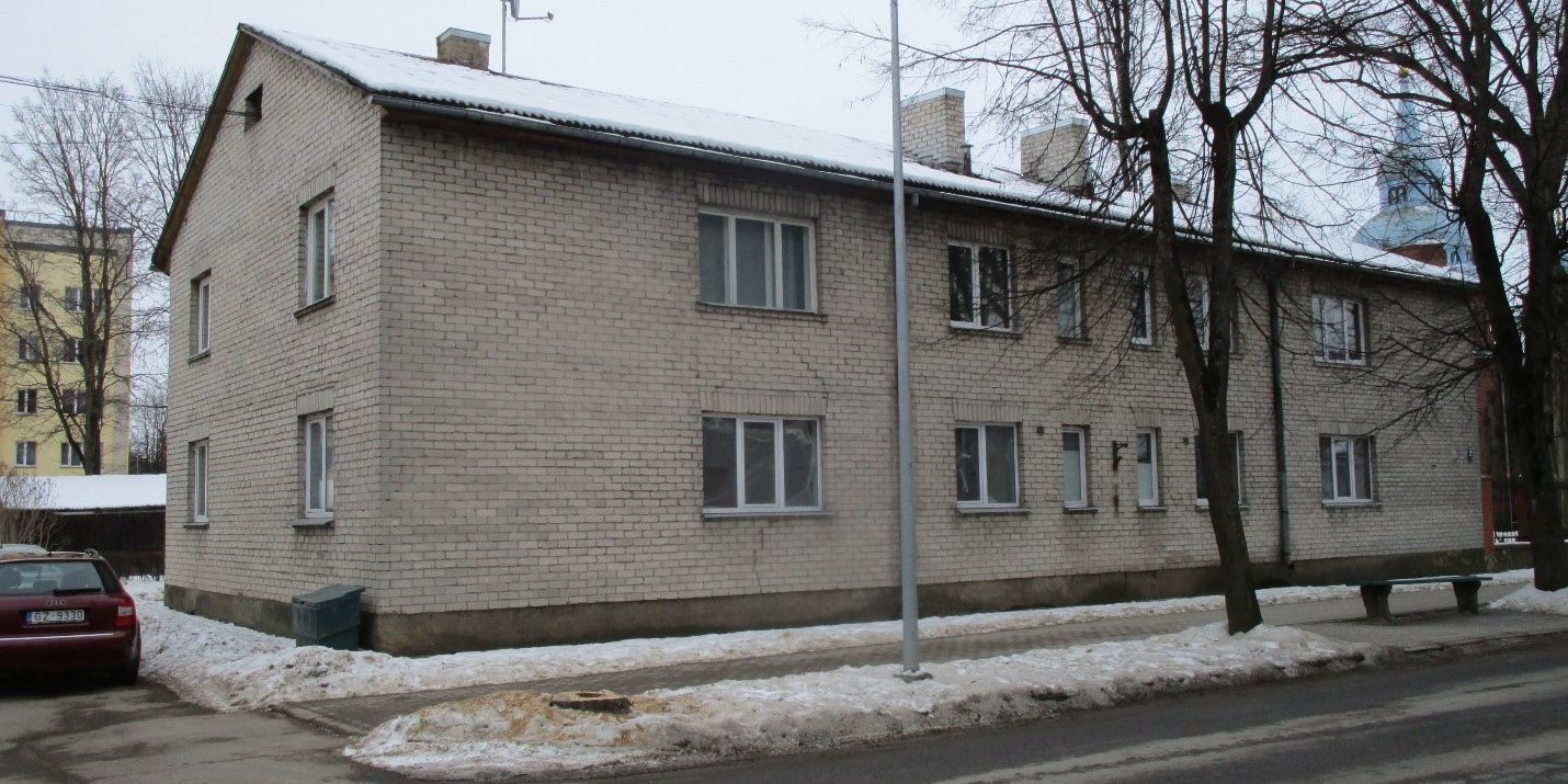 A. Upīša iela 2a (pirms)