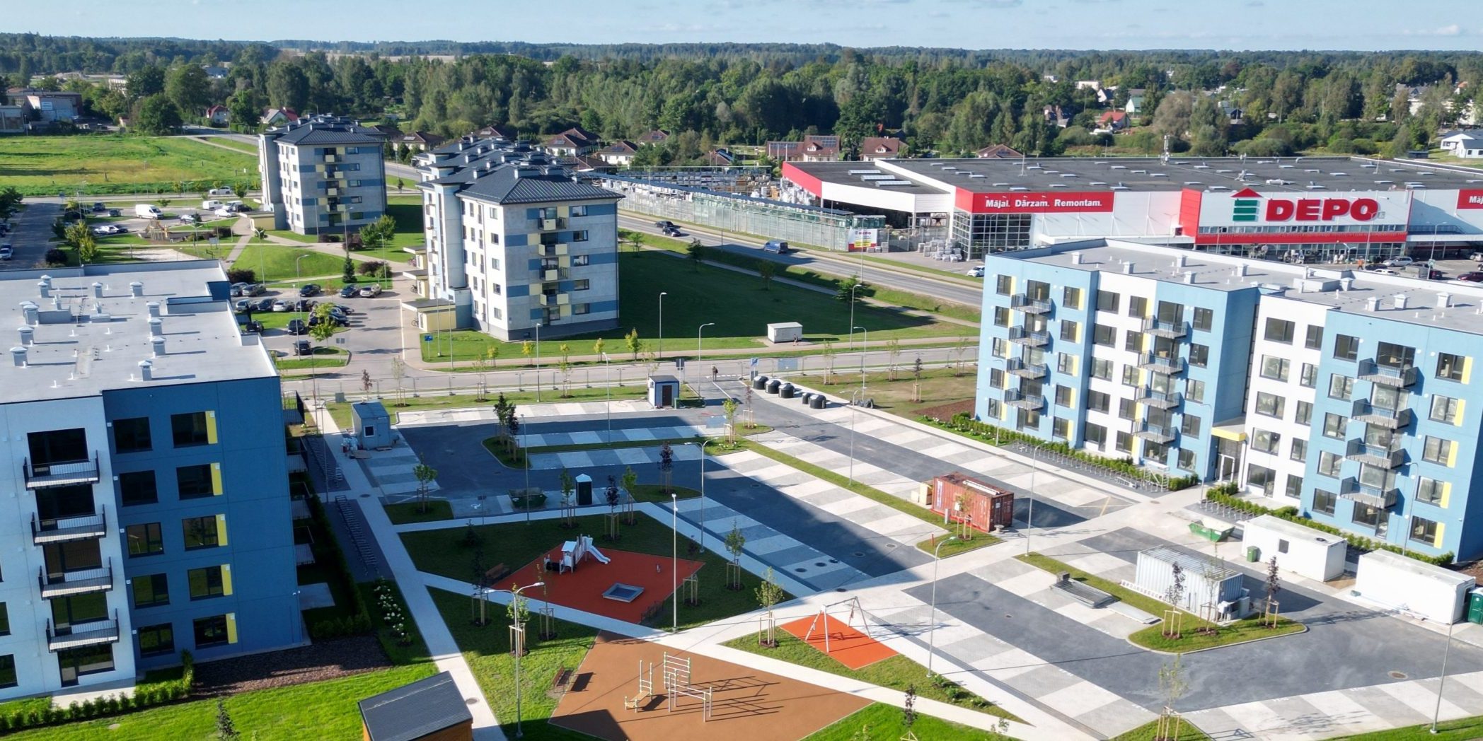 īres nami: Ķieģeļu iela 11 un 13